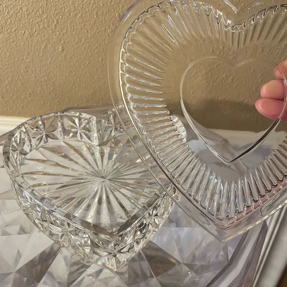 Glass Crystal Large Heart Trinket Box with Lid 7x7 Gorgeous!!